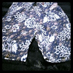 Verona mens shorts, with tag.
